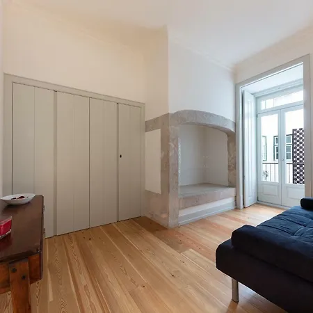Riverside Downtown Deluxe Apartman