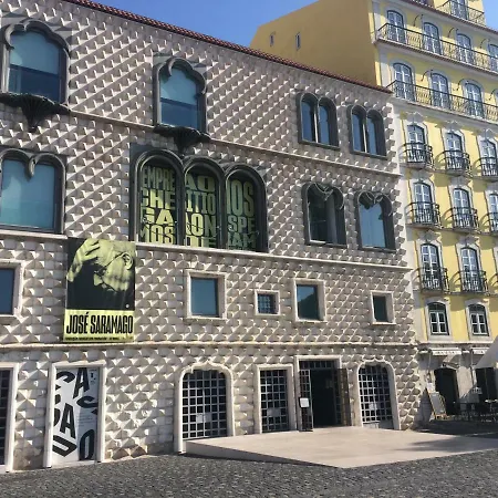 Riverside Downtown Deluxe Лиссабон