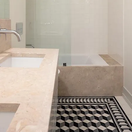 Апартаменты Riverside Downtown Deluxe